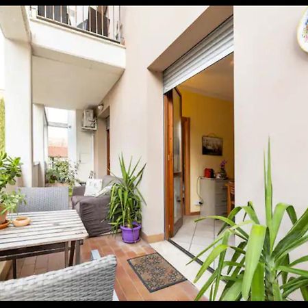 Palazzo Wanny Free Parking & Terrace Apartment Флоренция Екстериор снимка