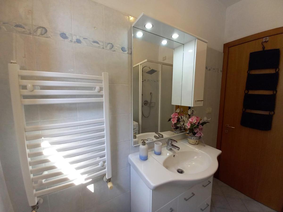 Palazzo Wanny Free Parking & Terrace Apartment Флоренция Екстериор снимка