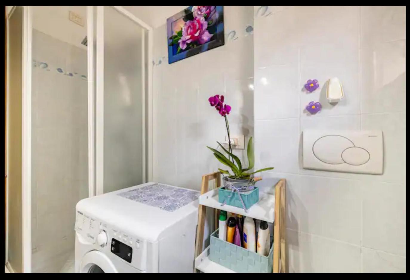 Palazzo Wanny Free Parking & Terrace Apartment Флоренция Екстериор снимка